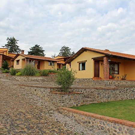 Rancho Monterralo Hotel Y Cabanas Тапалпа Екстериор снимка