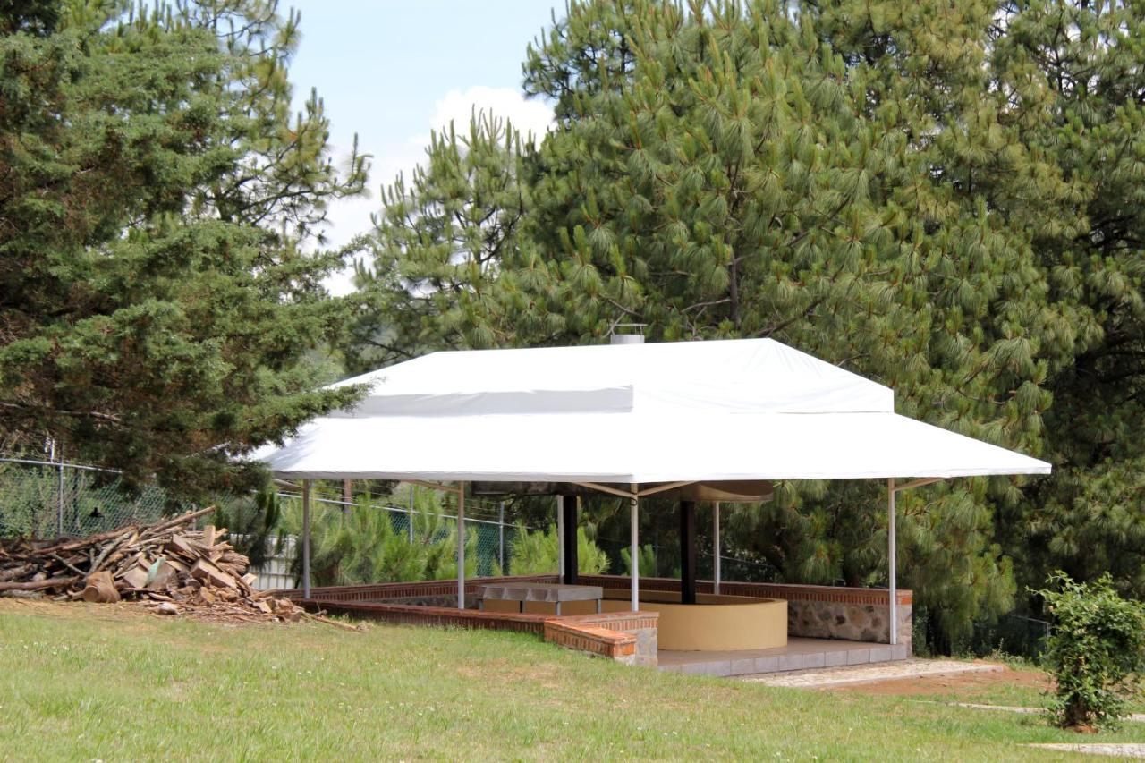 Rancho Monterralo Hotel Y Cabanas Тапалпа Екстериор снимка