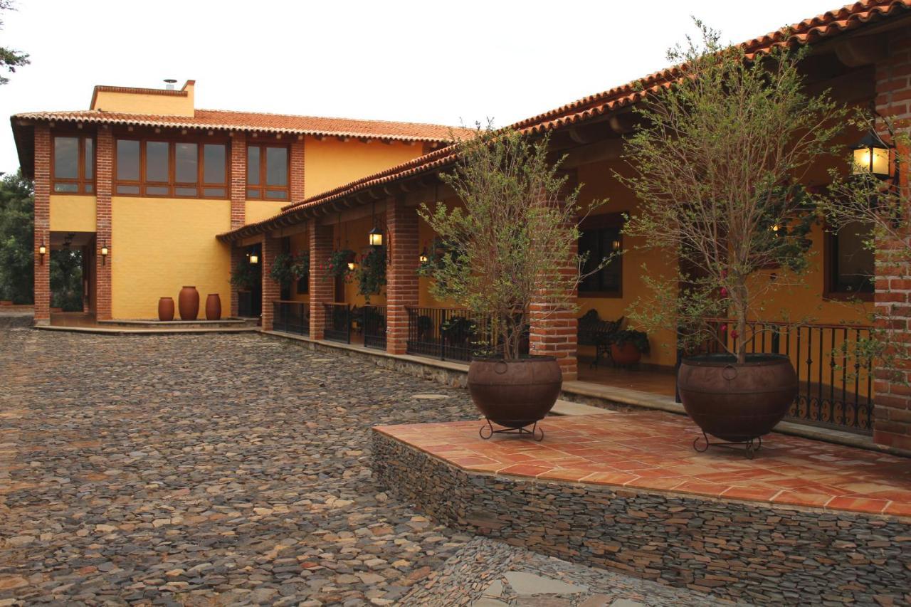 Rancho Monterralo Hotel Y Cabanas Тапалпа Екстериор снимка